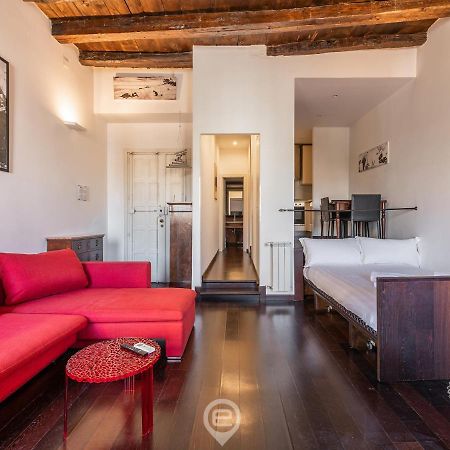 Piazza Yenne Apartment Cagliari Bagian luar foto