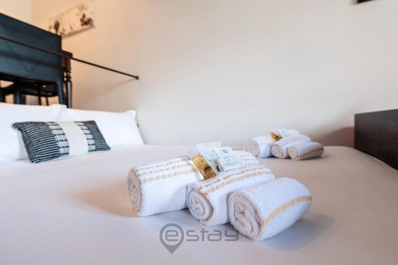 Piazza Yenne Apartment Cagliari Bagian luar foto