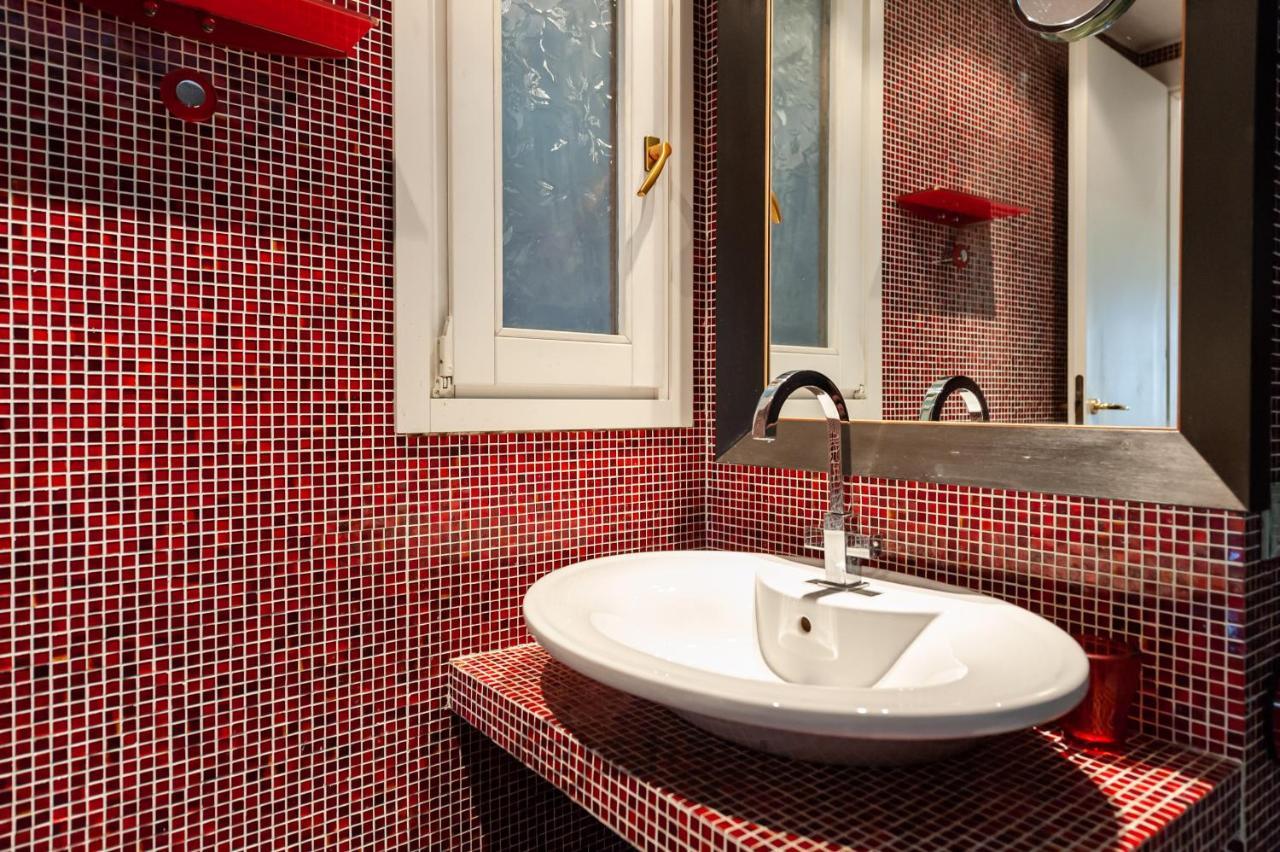 Piazza Yenne Apartment Cagliari Bagian luar foto