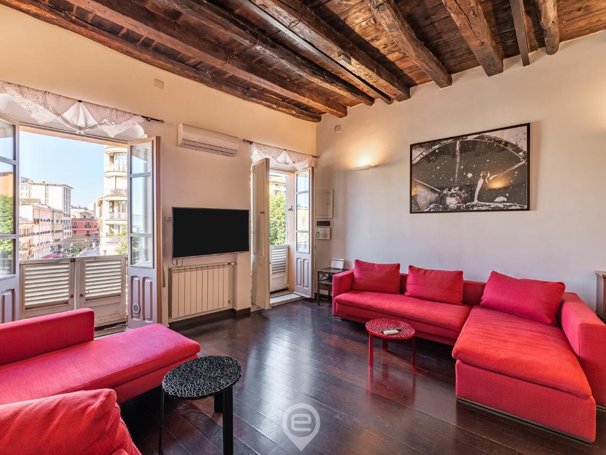 Piazza Yenne Apartment Cagliari Bagian luar foto