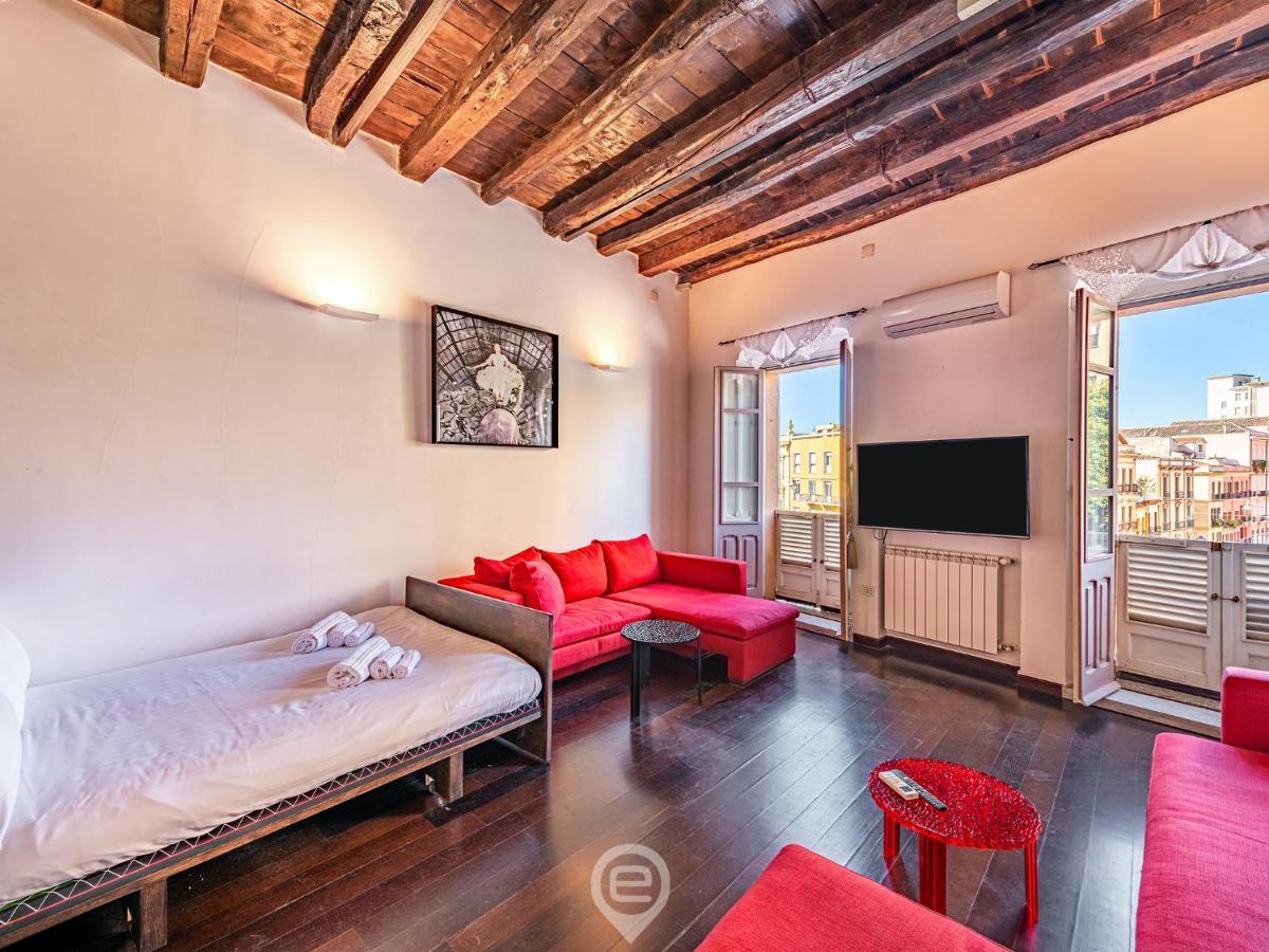 Piazza Yenne Apartment Cagliari Bagian luar foto